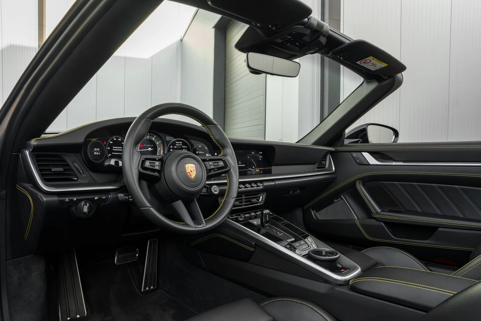 2022 Porsche 911 (992.1) Turbo S Cabriolet, 7/10