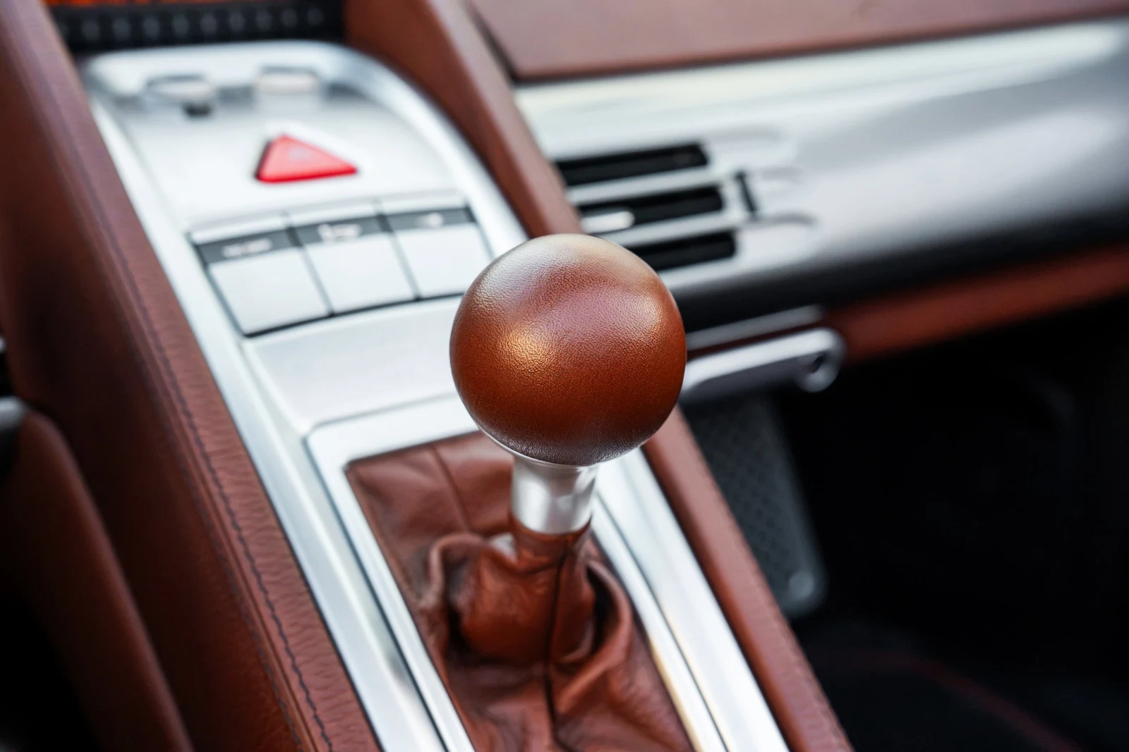 2006 Porsche Carrera GT, 9/10