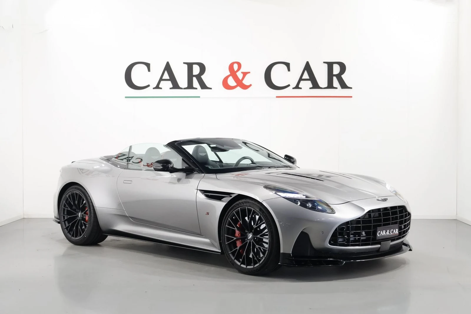 Seller photograph: Aston Martin DB12 S Volante