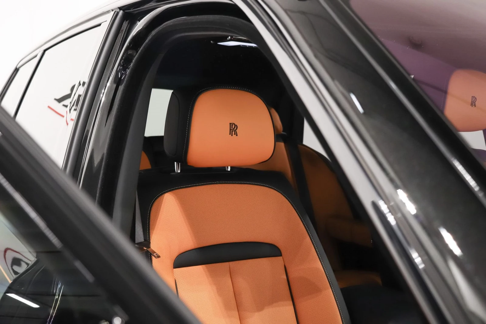 Rolls-Royce Cullinan Black Badge, 9/10