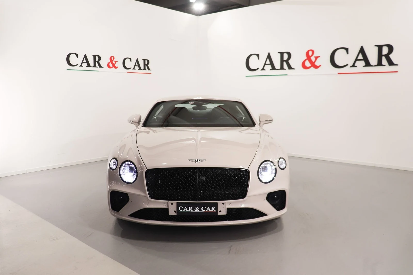 Bentley Continental GT V8, 3/10
