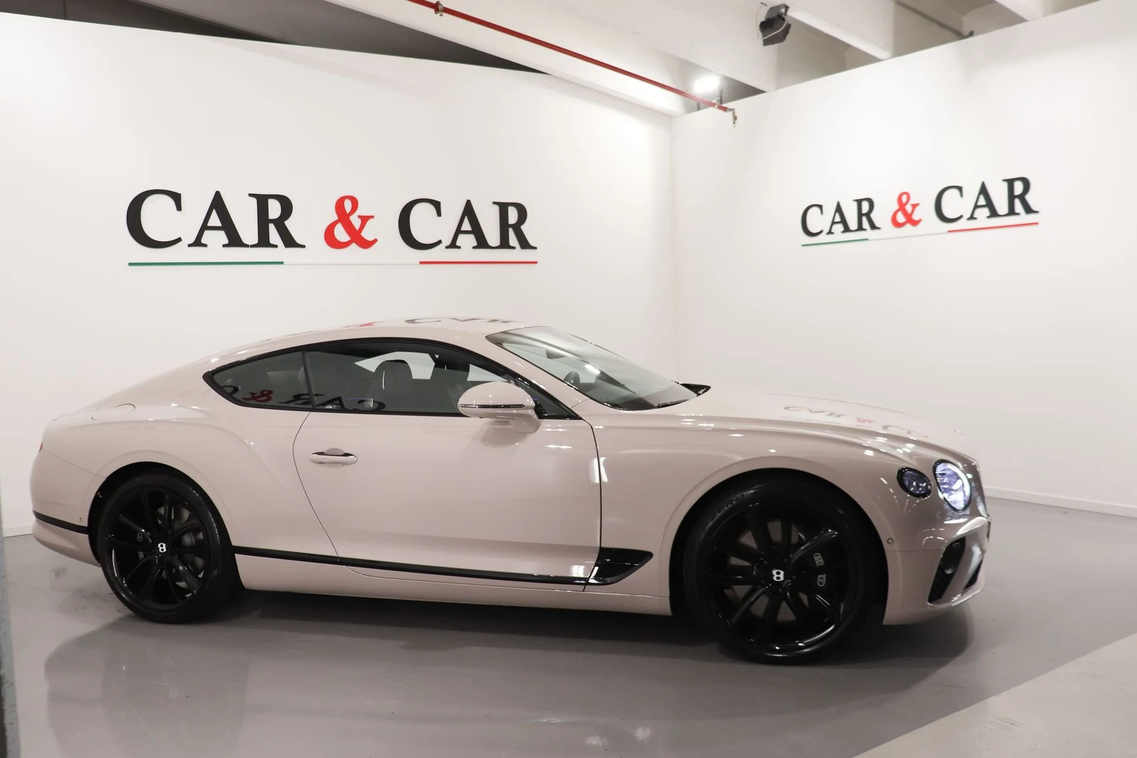Bentley Continental GT V8, 5/10