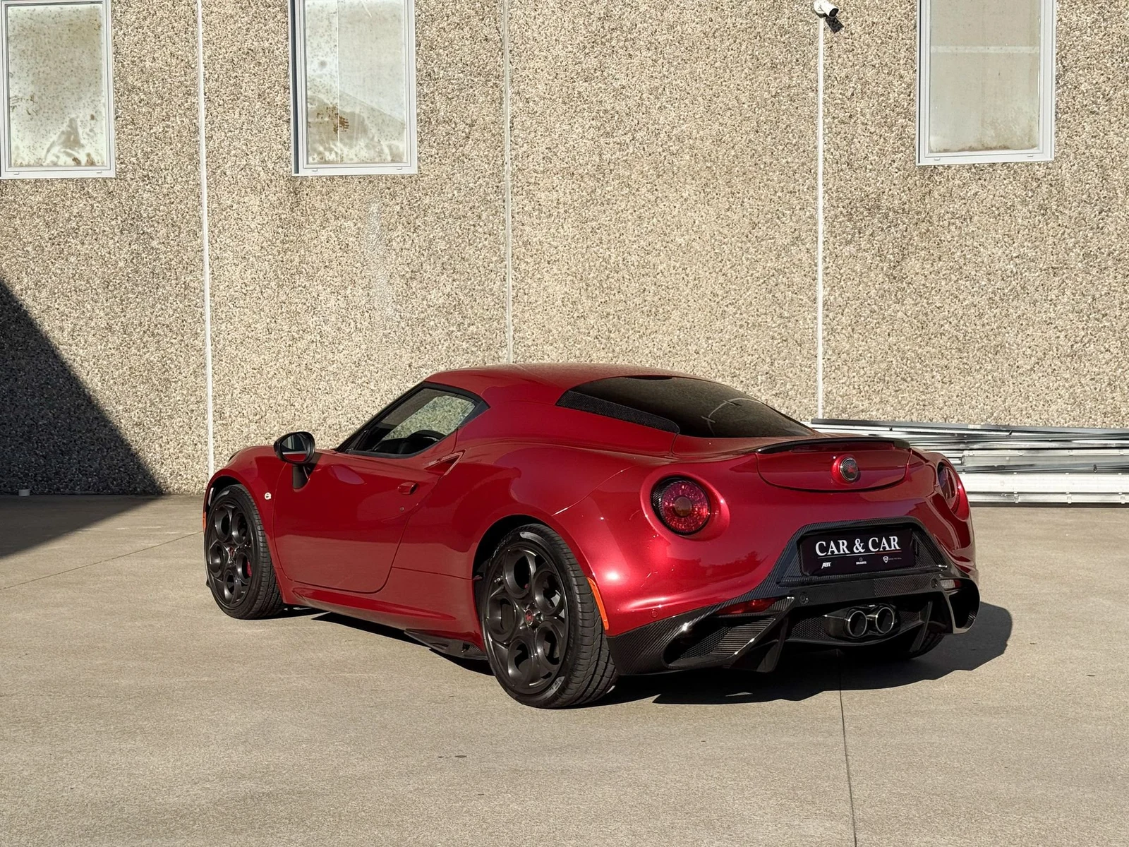 Alfa Romeo 4C Romeo Ferraris, 2/10