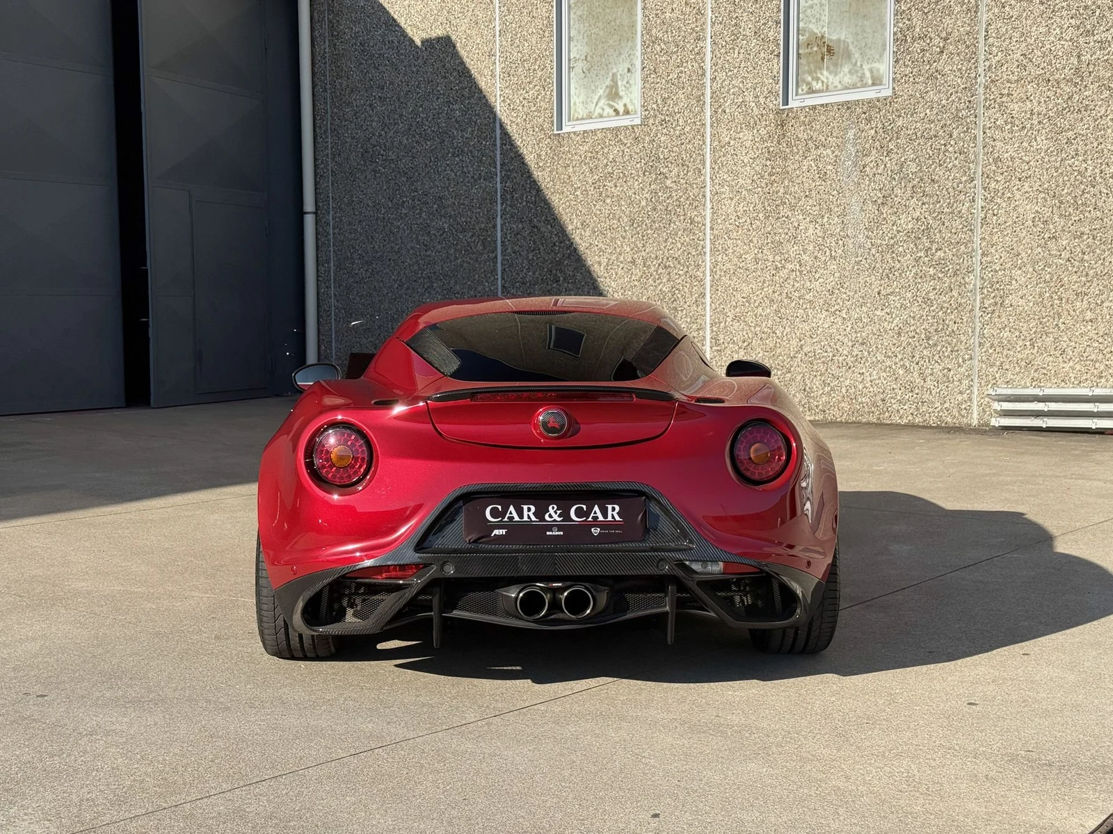 Alfa Romeo 4C Romeo Ferraris, 4/10