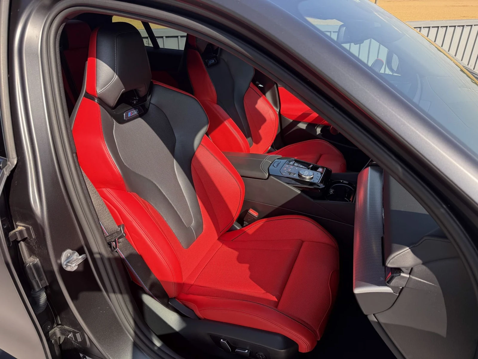 BMW M5 (G90), 9/10