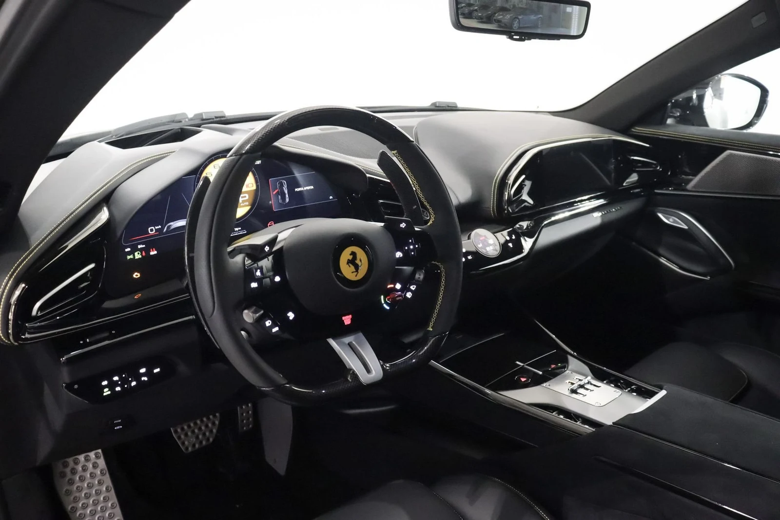 Ferrari Purosangue, 9/10