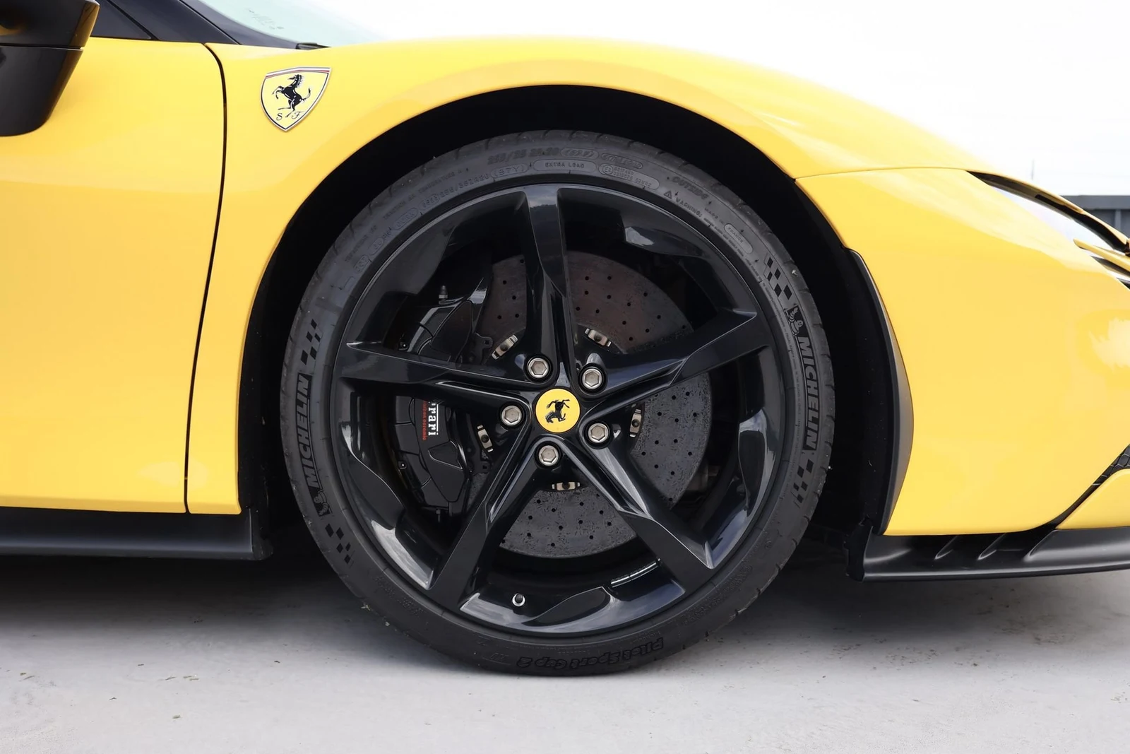 Ferrari SF90 Spider, 6/10
