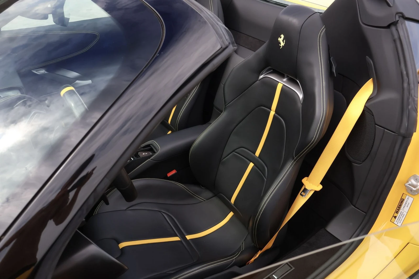 Ferrari SF90 Spider, 7/10
