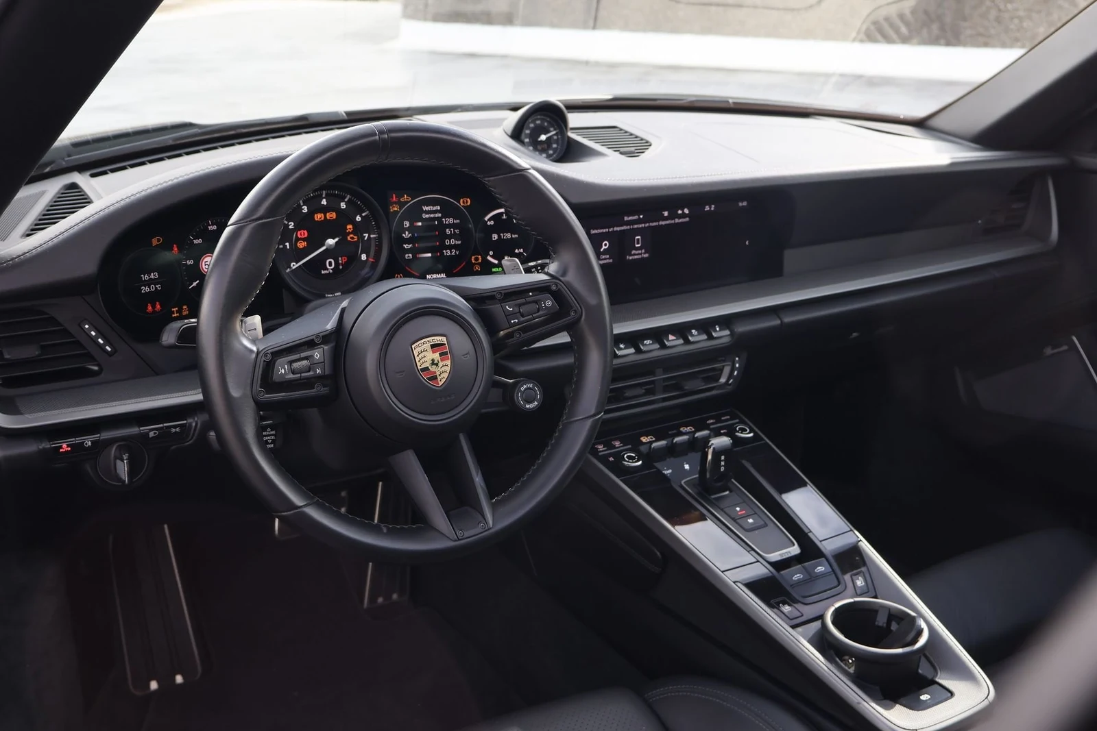 Porsche 911 Targa 4S (992), 9/10