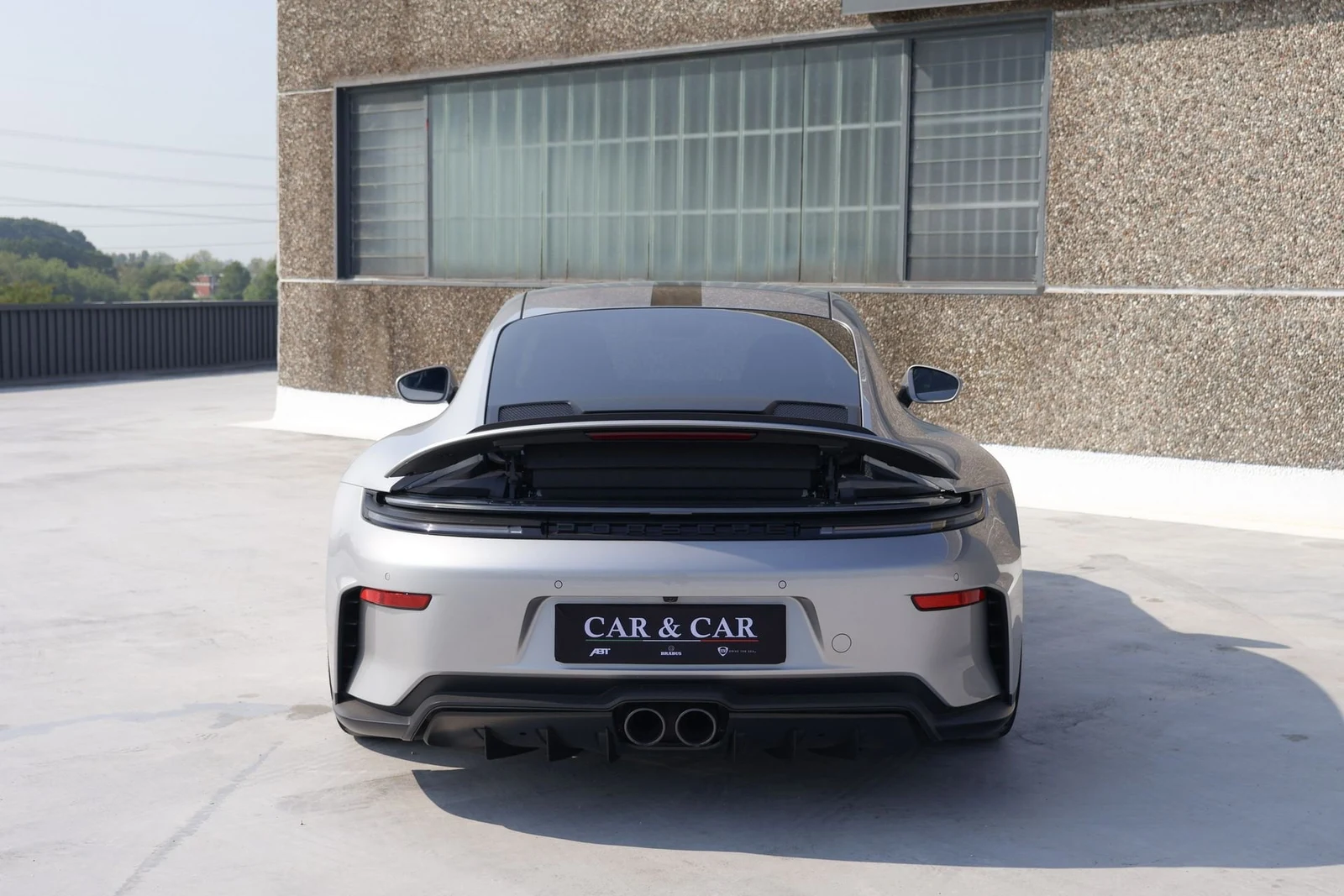 Porsche 911 GT3 Touring (992.2), 4/10