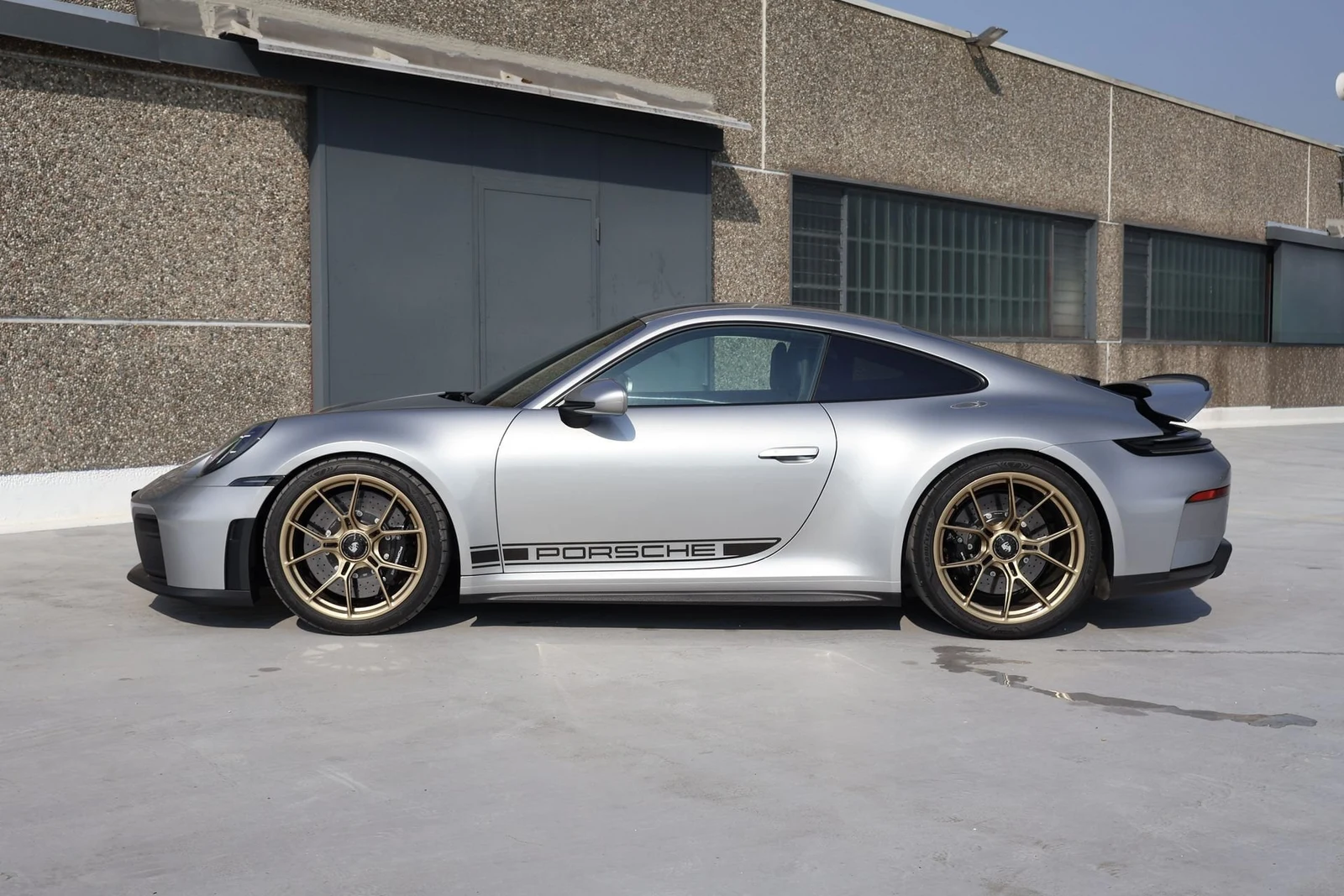 Porsche 911 GT3 Touring (992.2), 6/10