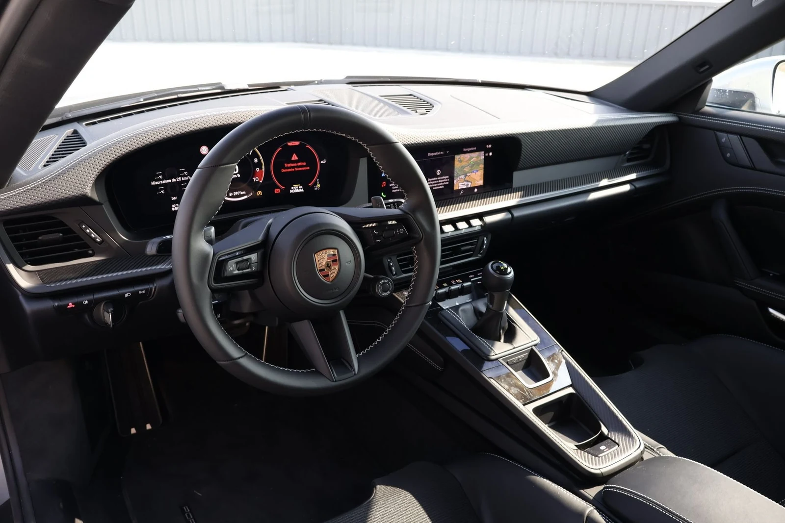 Porsche 911 GT3 Touring (992.2), 8/10