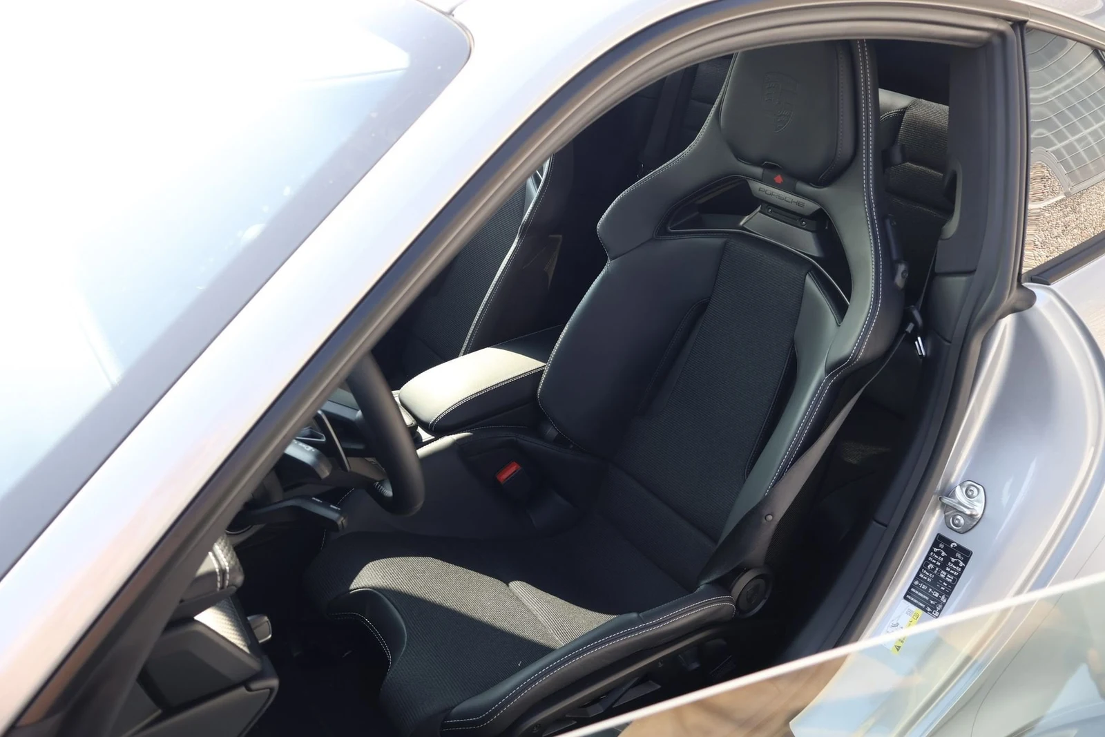 Porsche 911 GT3 Touring (992.2), 9/10