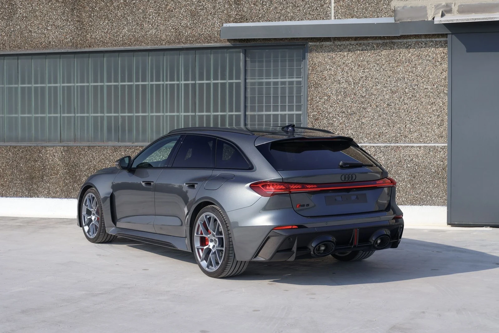 Audi RS 5 Avant e-hybrid, 2/10