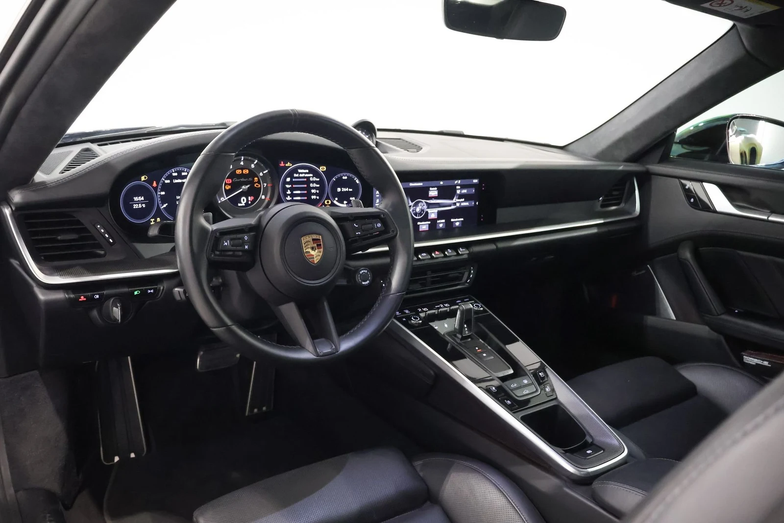 Porsche 911 Turbo S (992.1), 9/10