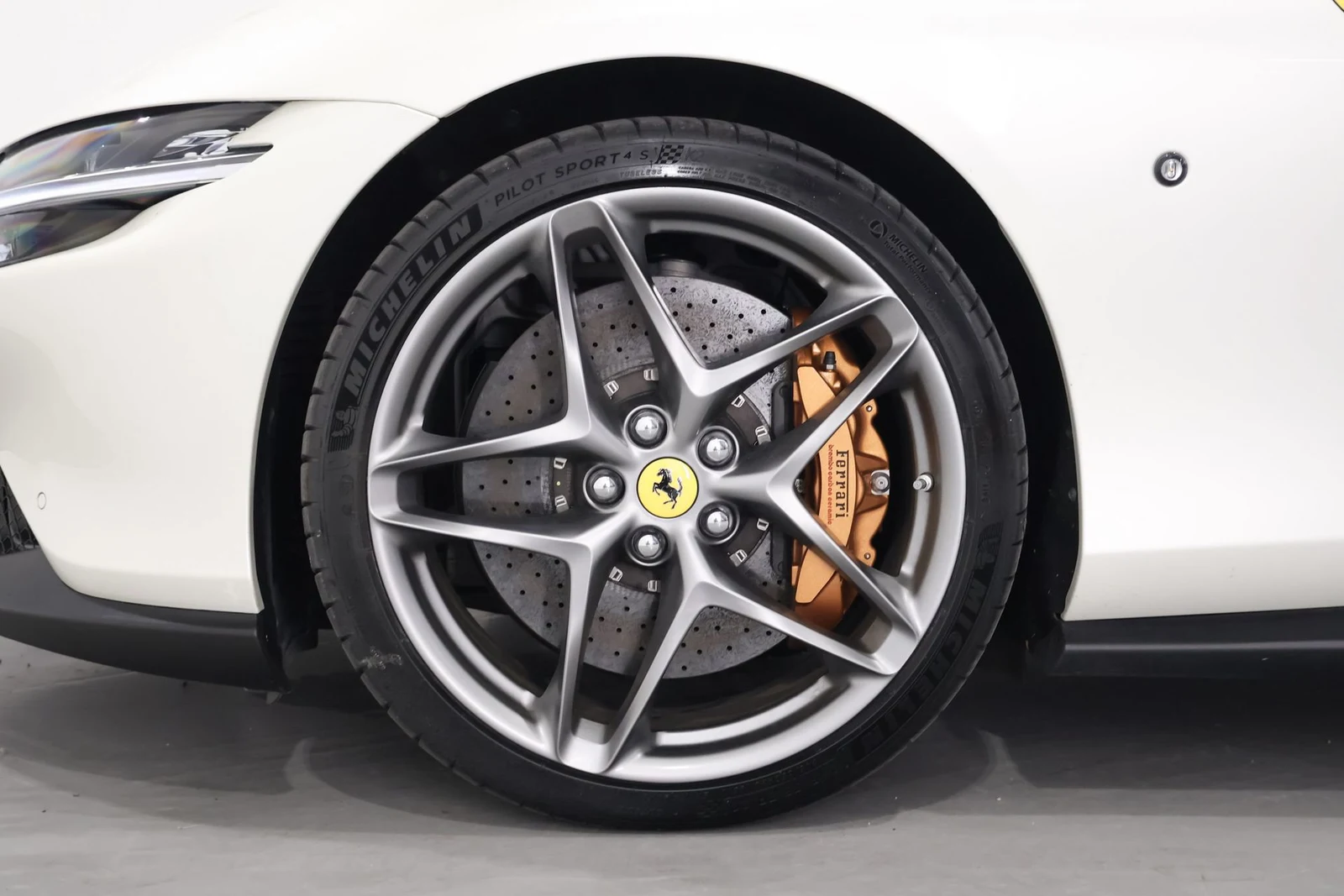 Ferrari Roma Spider, 5/10