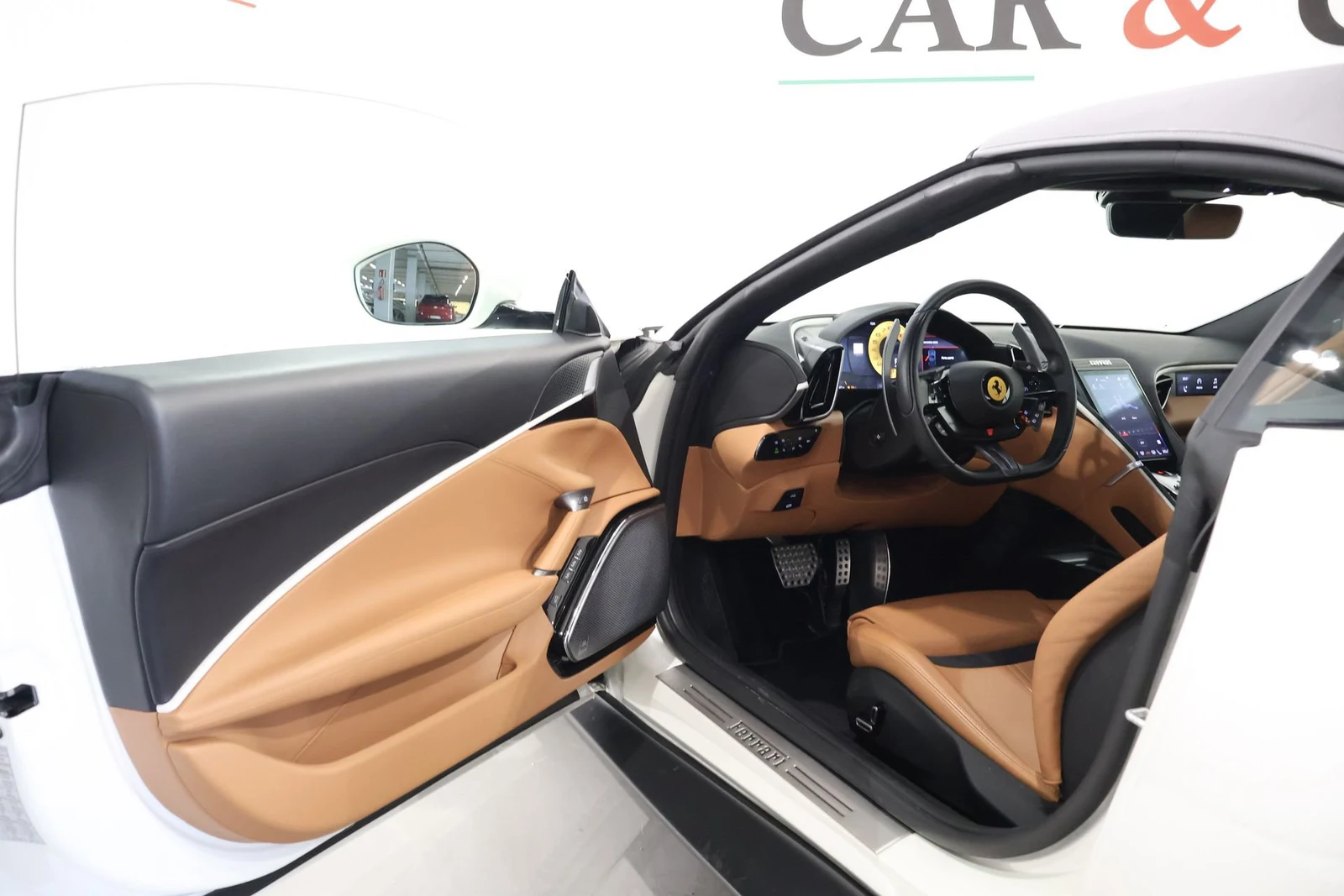Ferrari Roma Spider, 7/10
