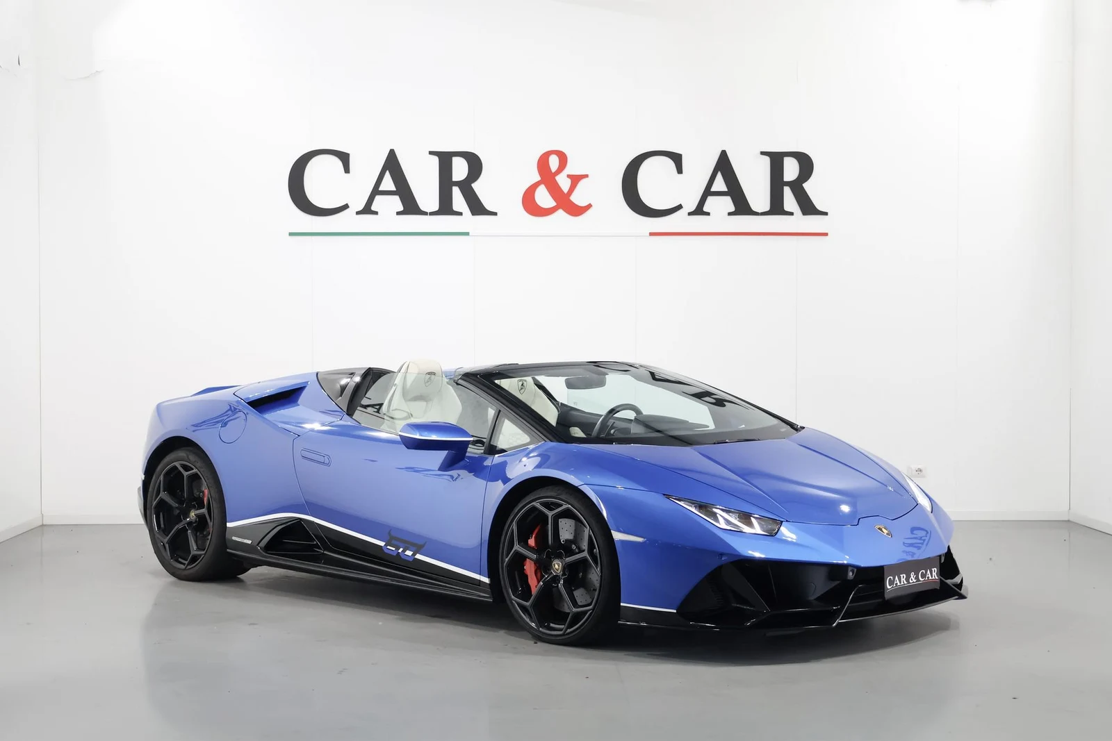 Seller photograph: Lamborghini Huracán EVO Spyder