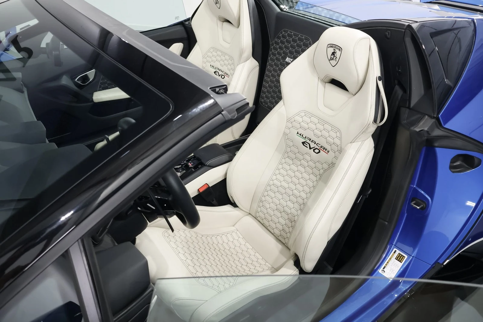 Lamborghini Huracán EVO Spyder, 9/10
