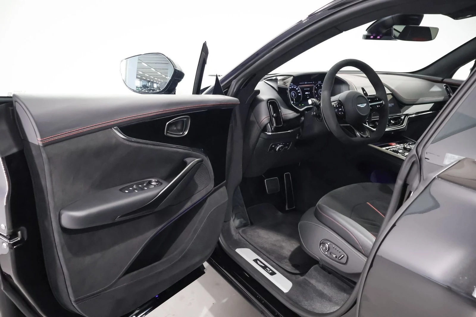 Aston Martin DBX S, 10/10