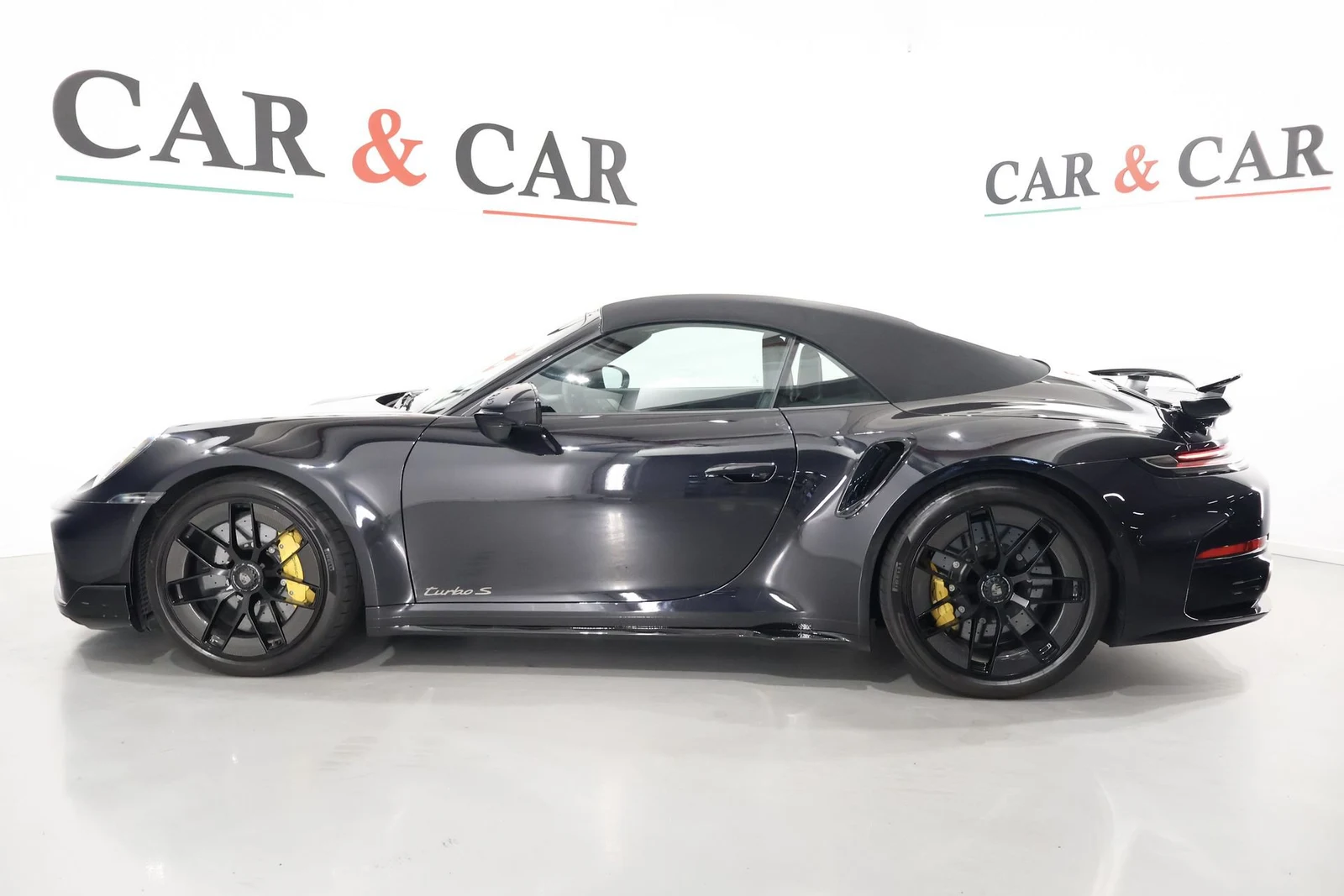 Porsche 911 Turbo S Cabriolet (992.2), 6/10