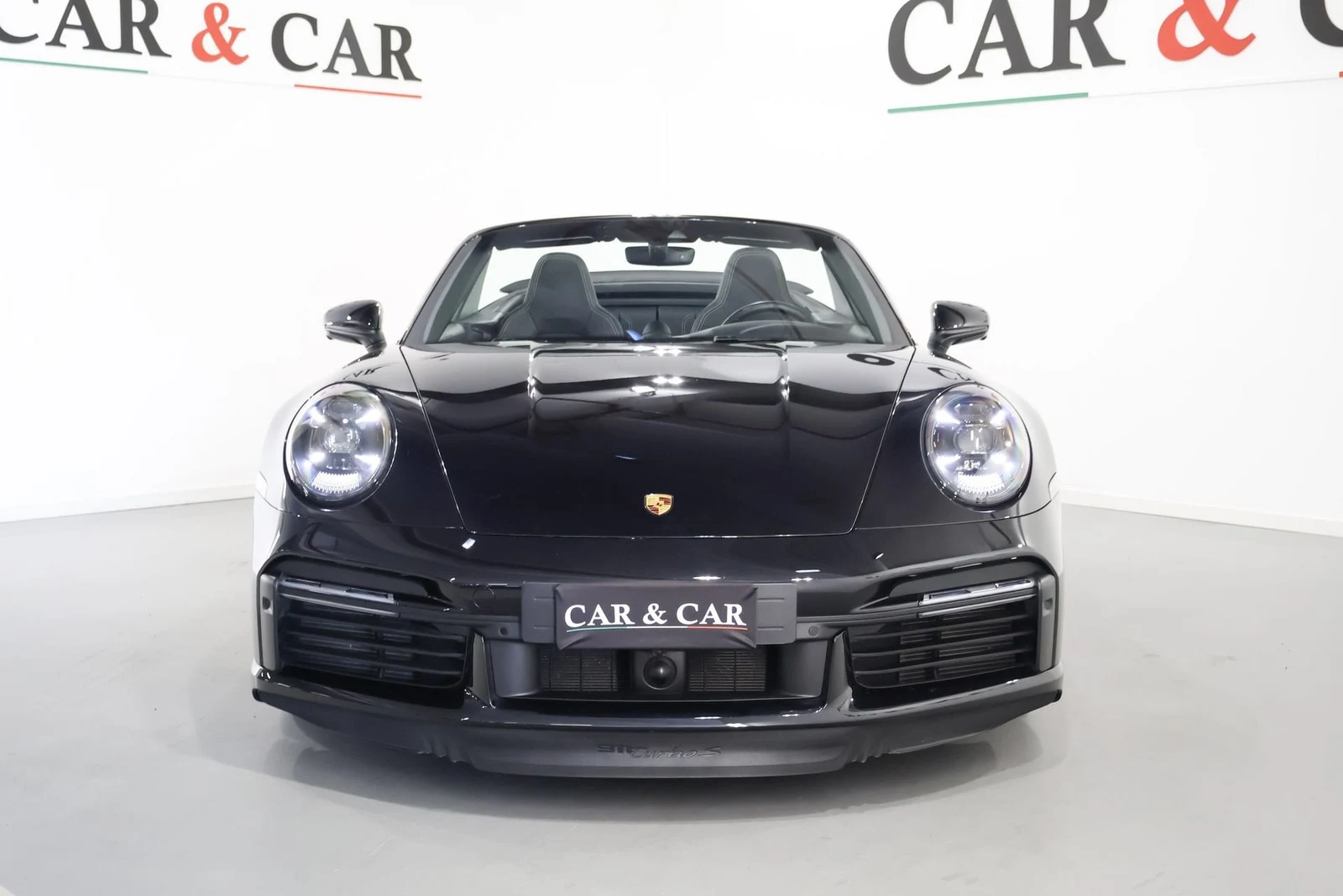 Porsche 911 Turbo S Cabriolet (992.1), 3/10
