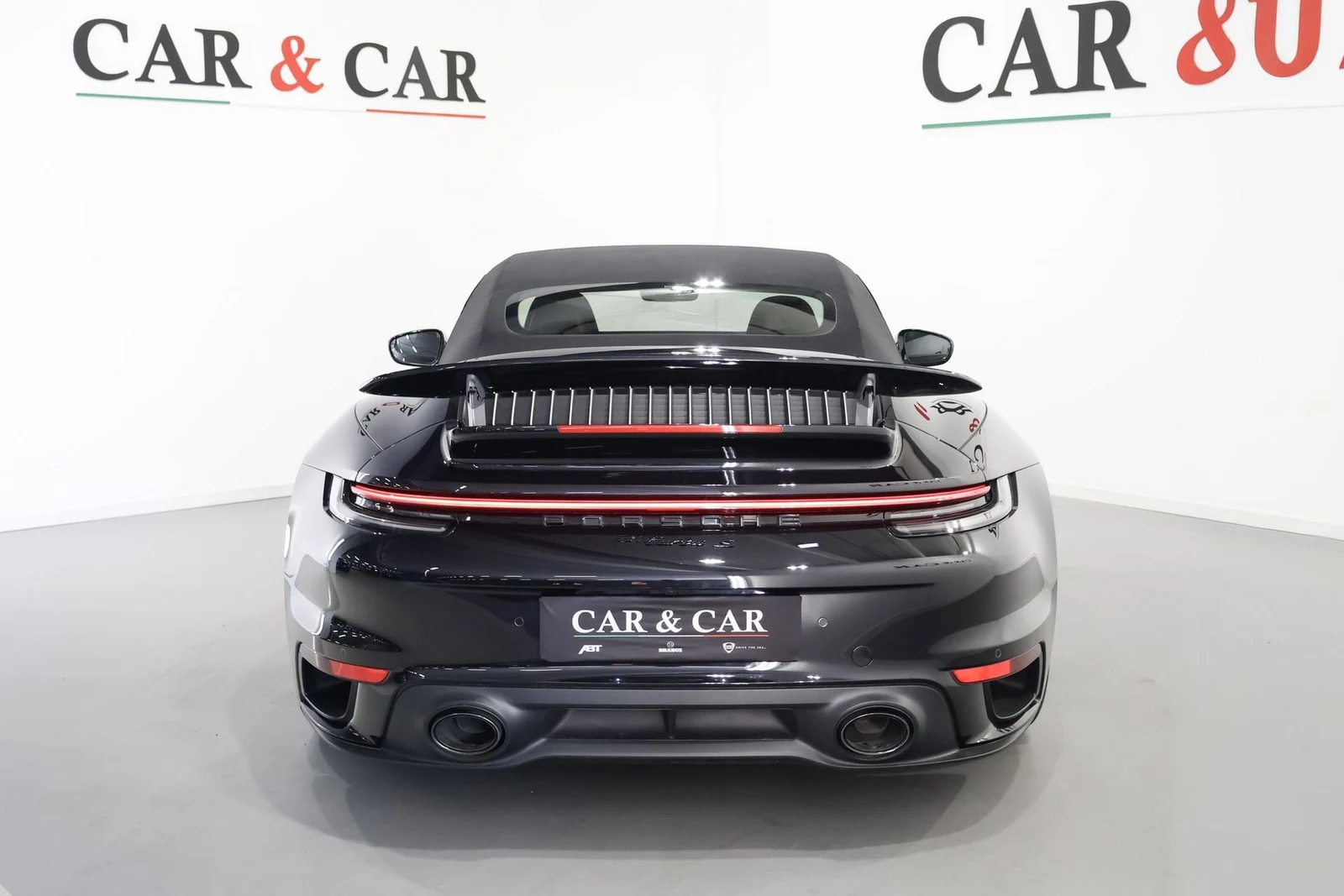 Porsche 911 Turbo S Cabriolet (992.1), 4/10