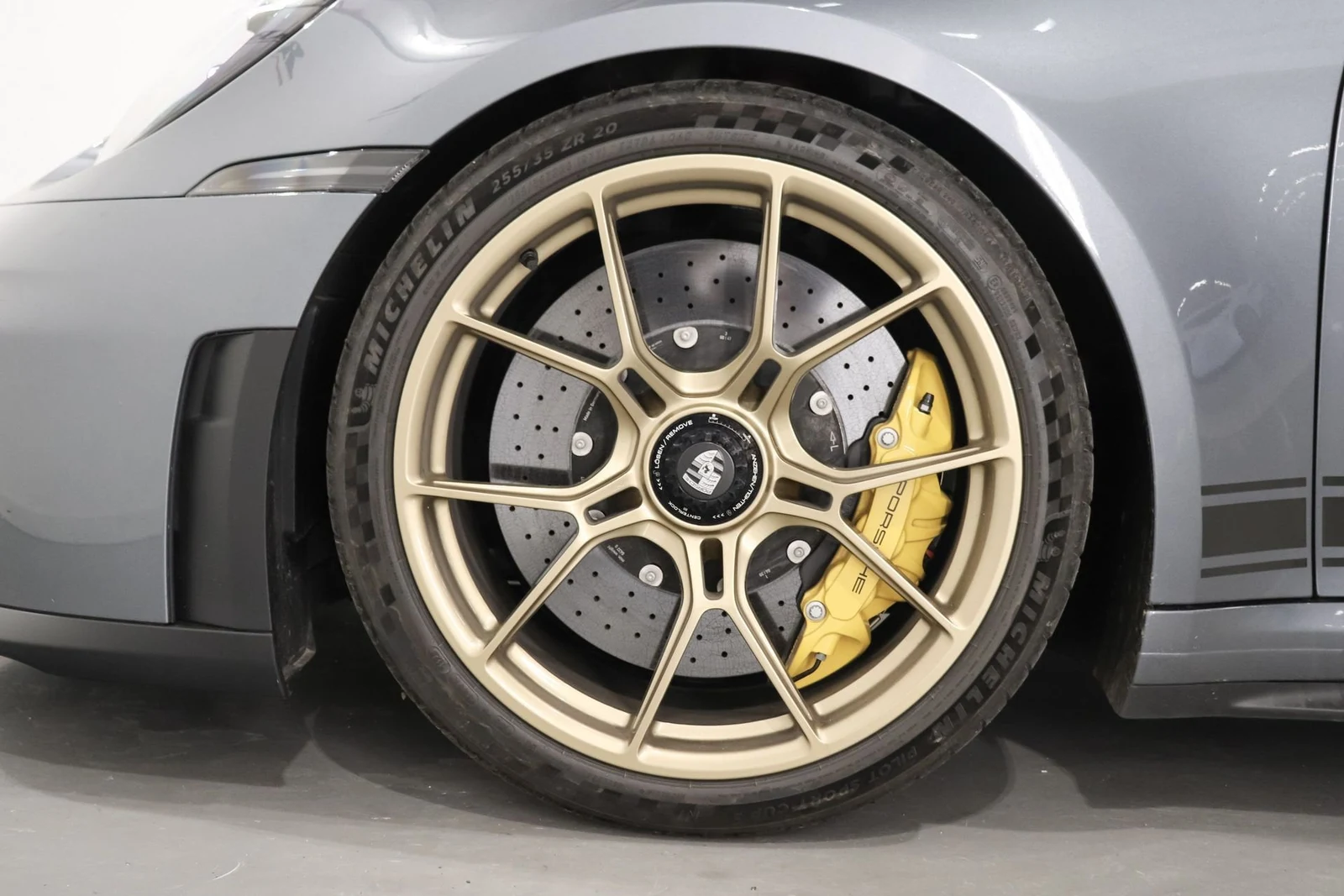 Porsche 911 GT3 Touring (992.2), 7/10