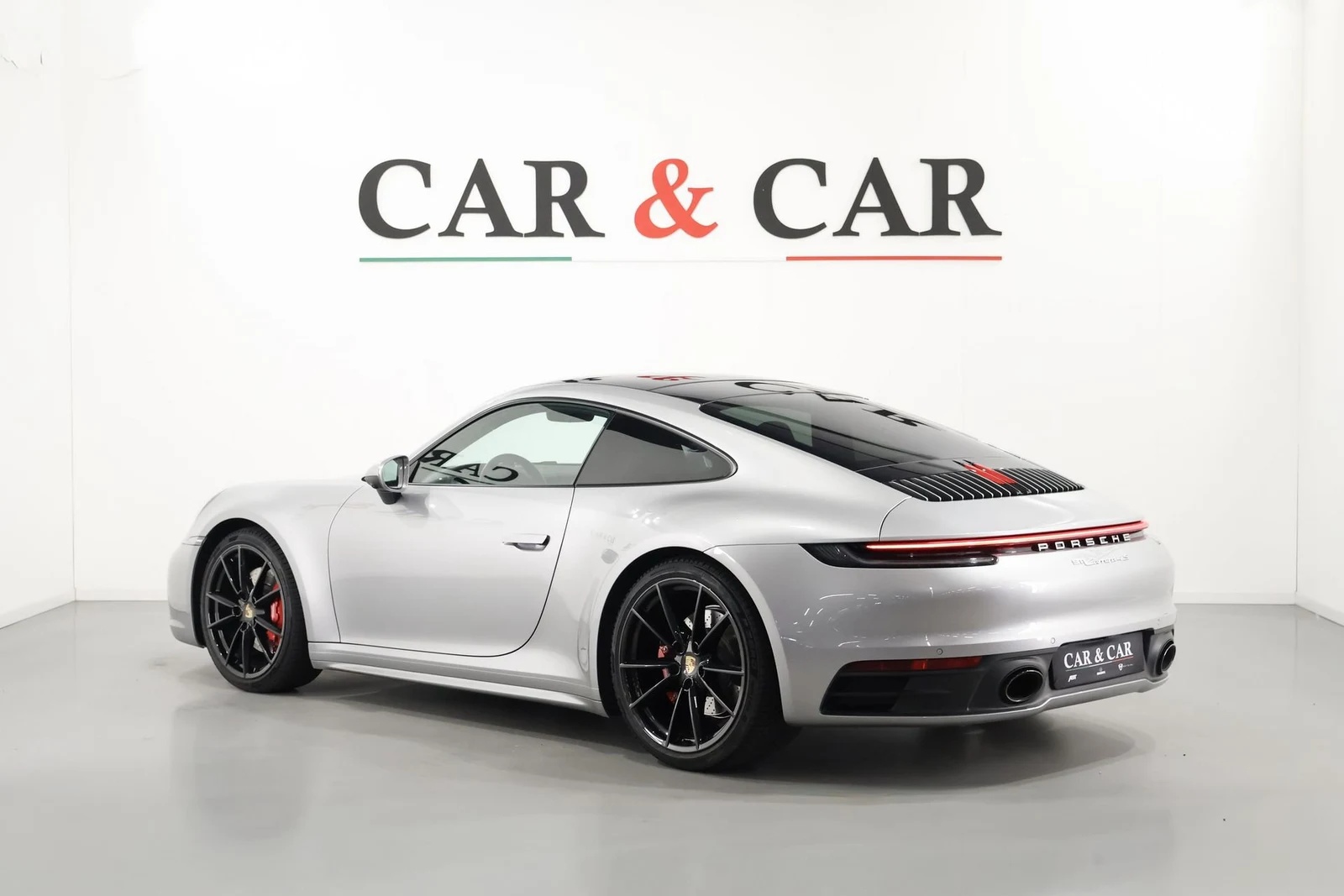 Porsche 911 Carrera 4S (992), 2/10