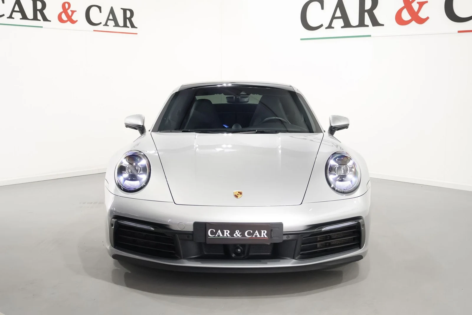 Porsche 911 Carrera 4S (992), 3/10