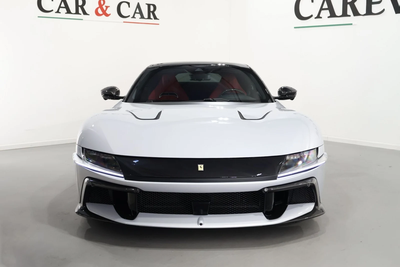 Ferrari 12Cilindri, 3/10