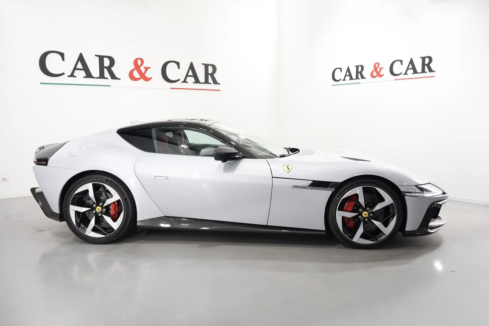 Ferrari 12Cilindri, 5/10