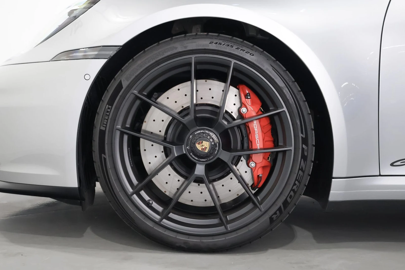 Porsche 911 Targa 4 GTS (992.2), 7/10