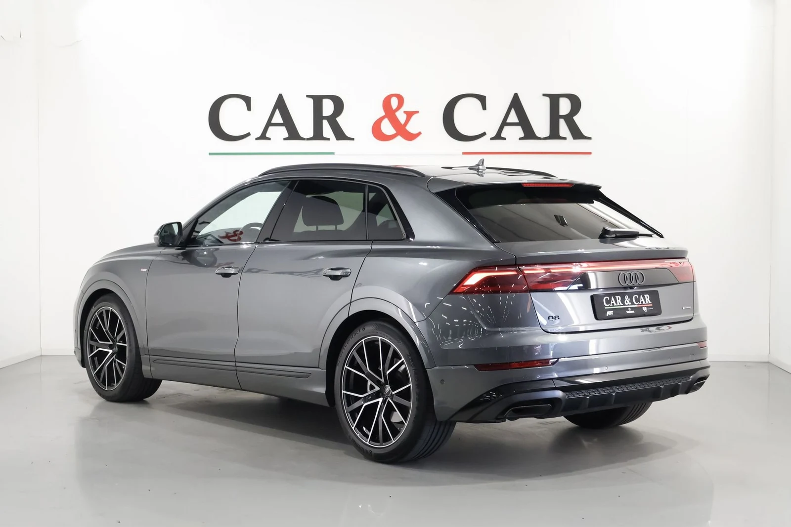 Audi Q8 50 TDI quattro S line, 2/10