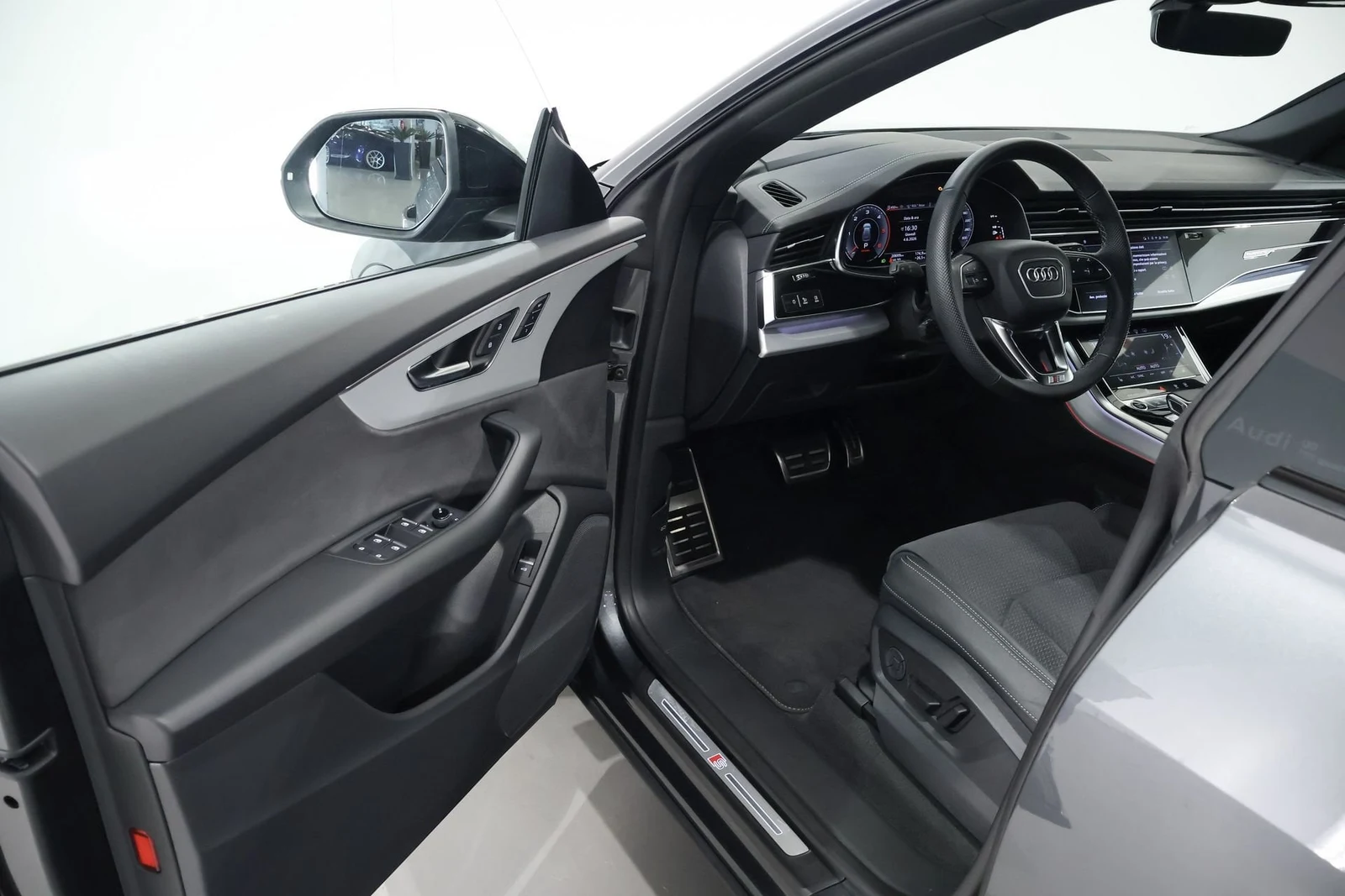 Audi Q8 50 TDI quattro S line, 8/10