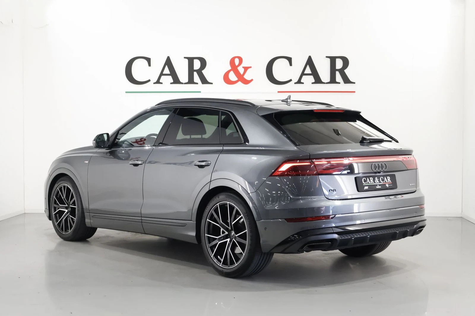 Audi Q8 50 TDI quattro S line, 2/10