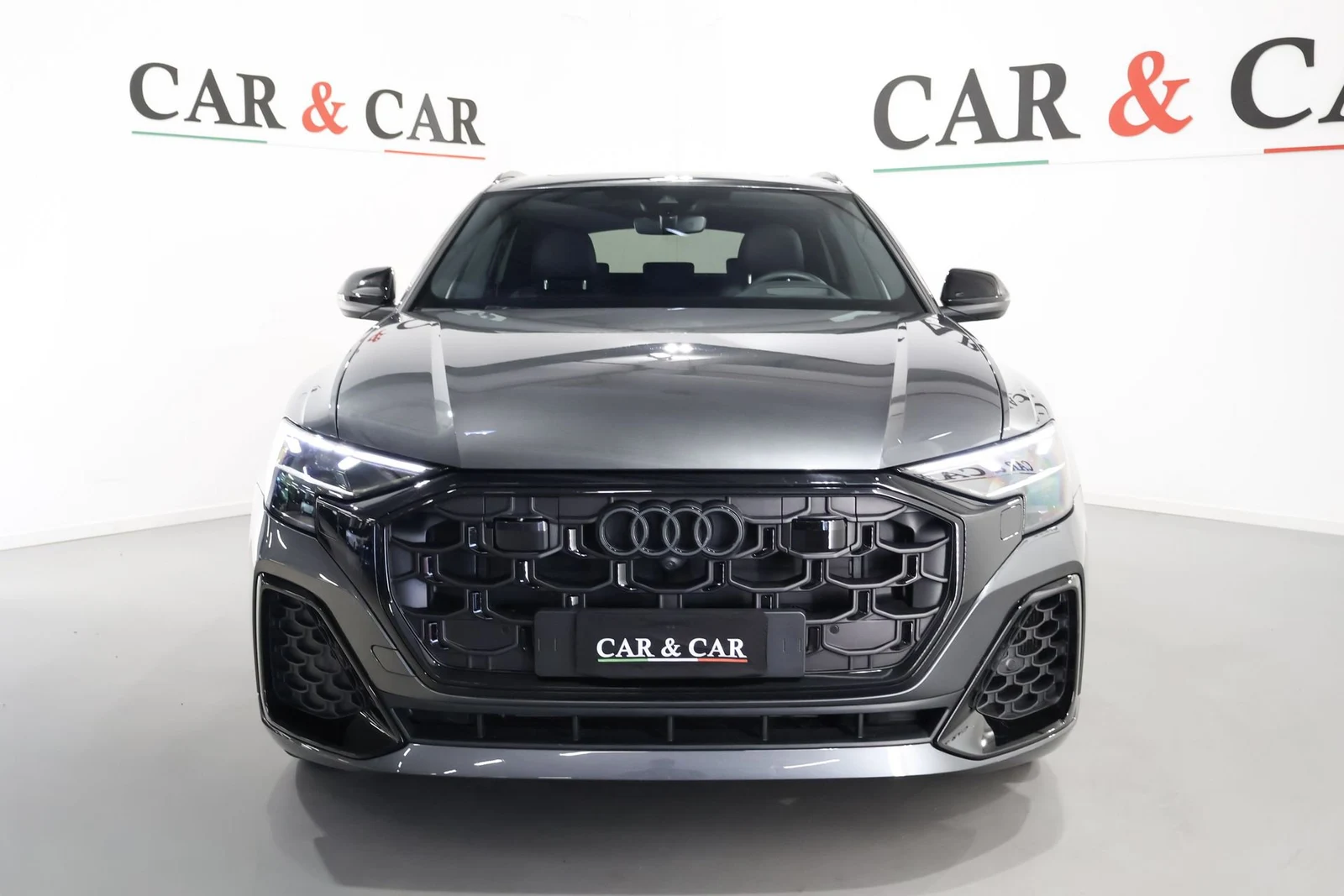 Audi Q8 50 TDI quattro S line, 3/10