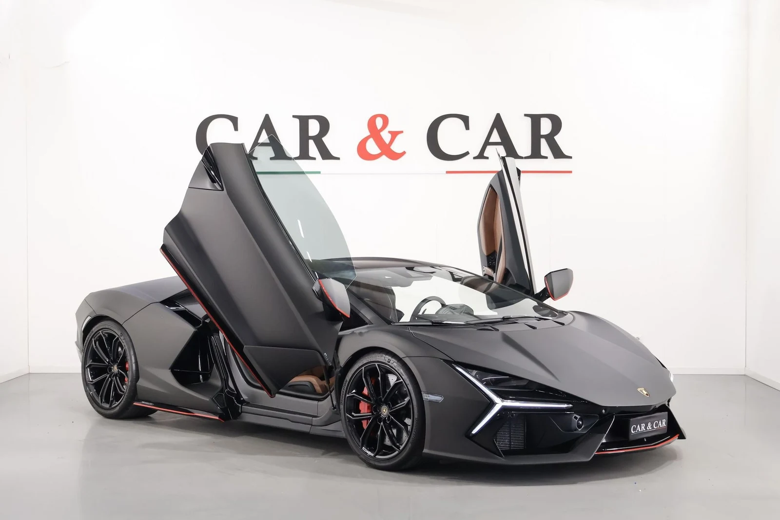 Seller photograph: Lamborghini Revuelto