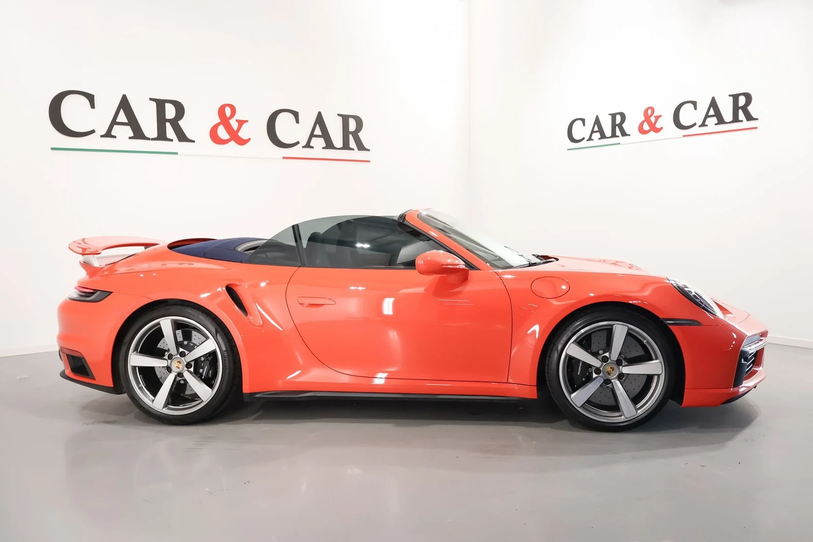 Porsche 911 Turbo S Cabriolet (992.1), 5/10