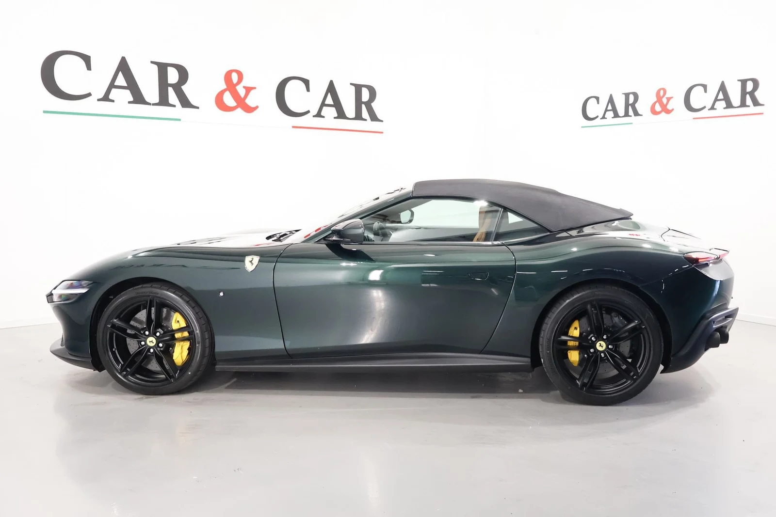 Ferrari Roma Spider, 6/10