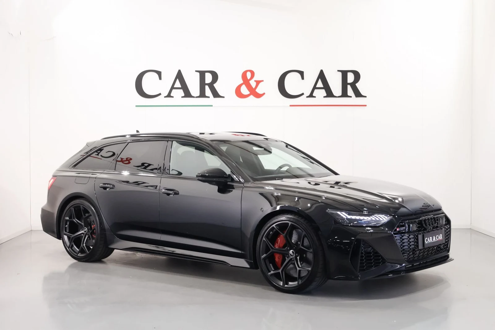 Seller photograph: Audi RS 6 Avant Performance