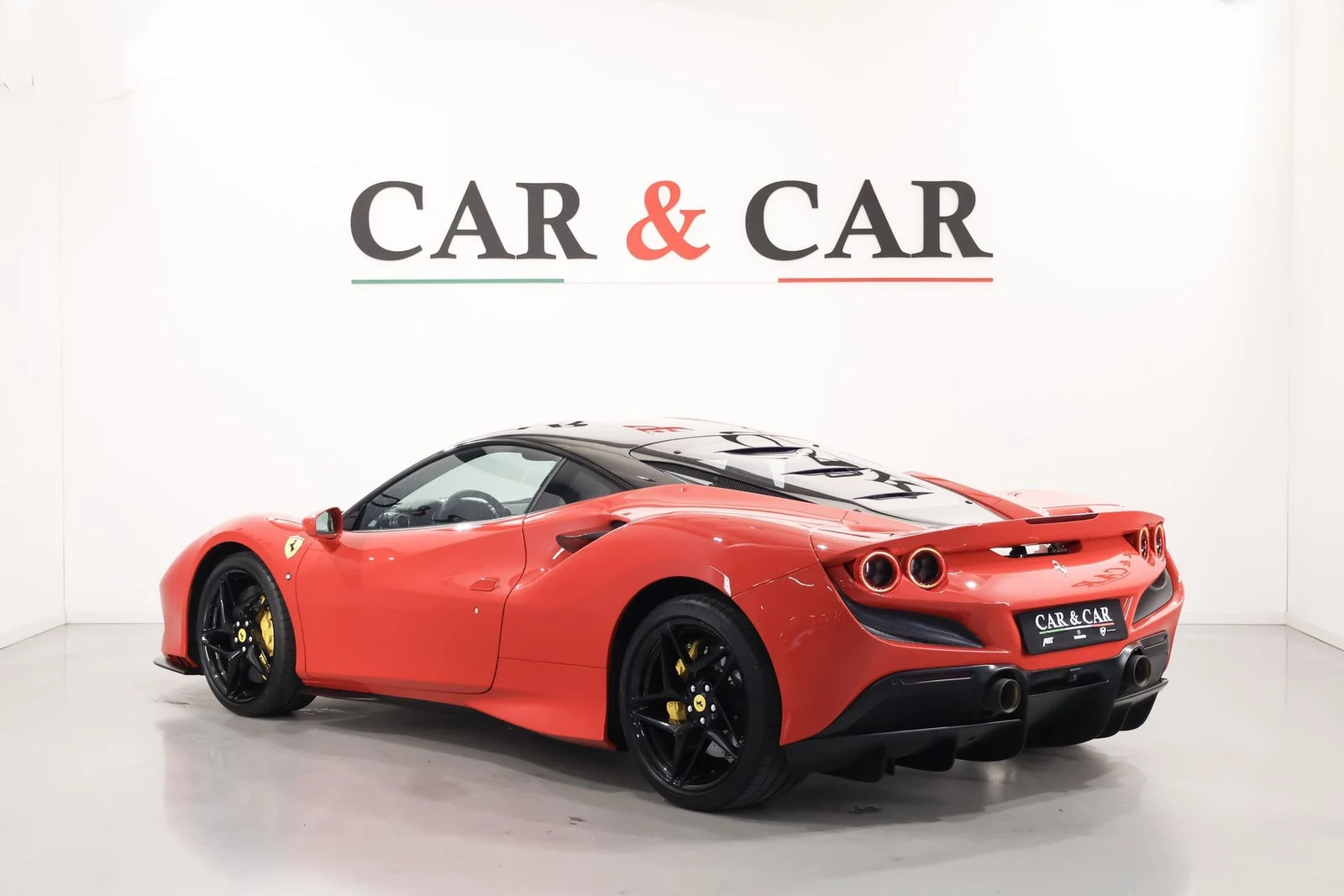 Ferrari F8 Tributo, 2/10