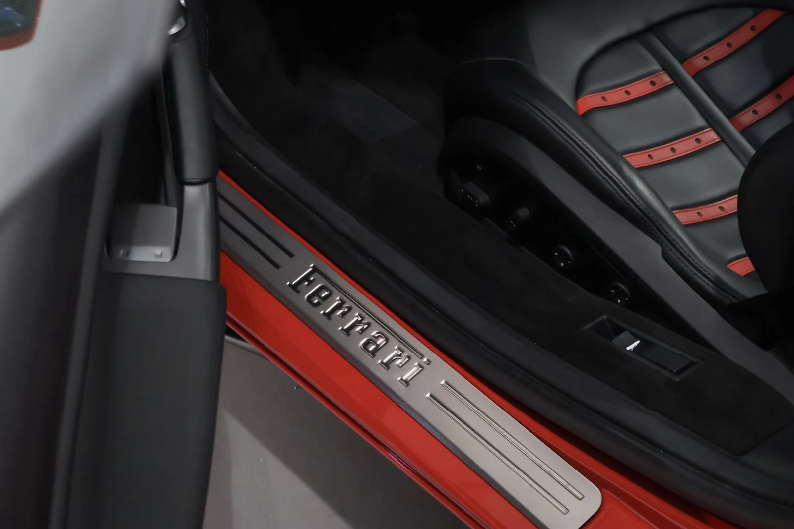 Ferrari F8 Tributo, 9/10