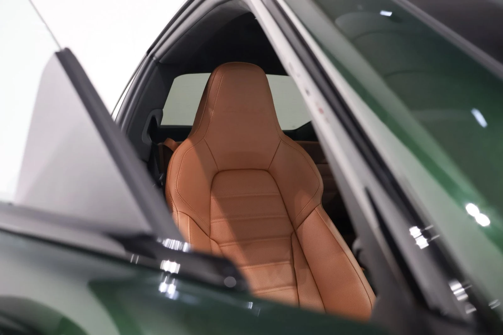 Porsche 911 Turbo S (992.2), 8/9