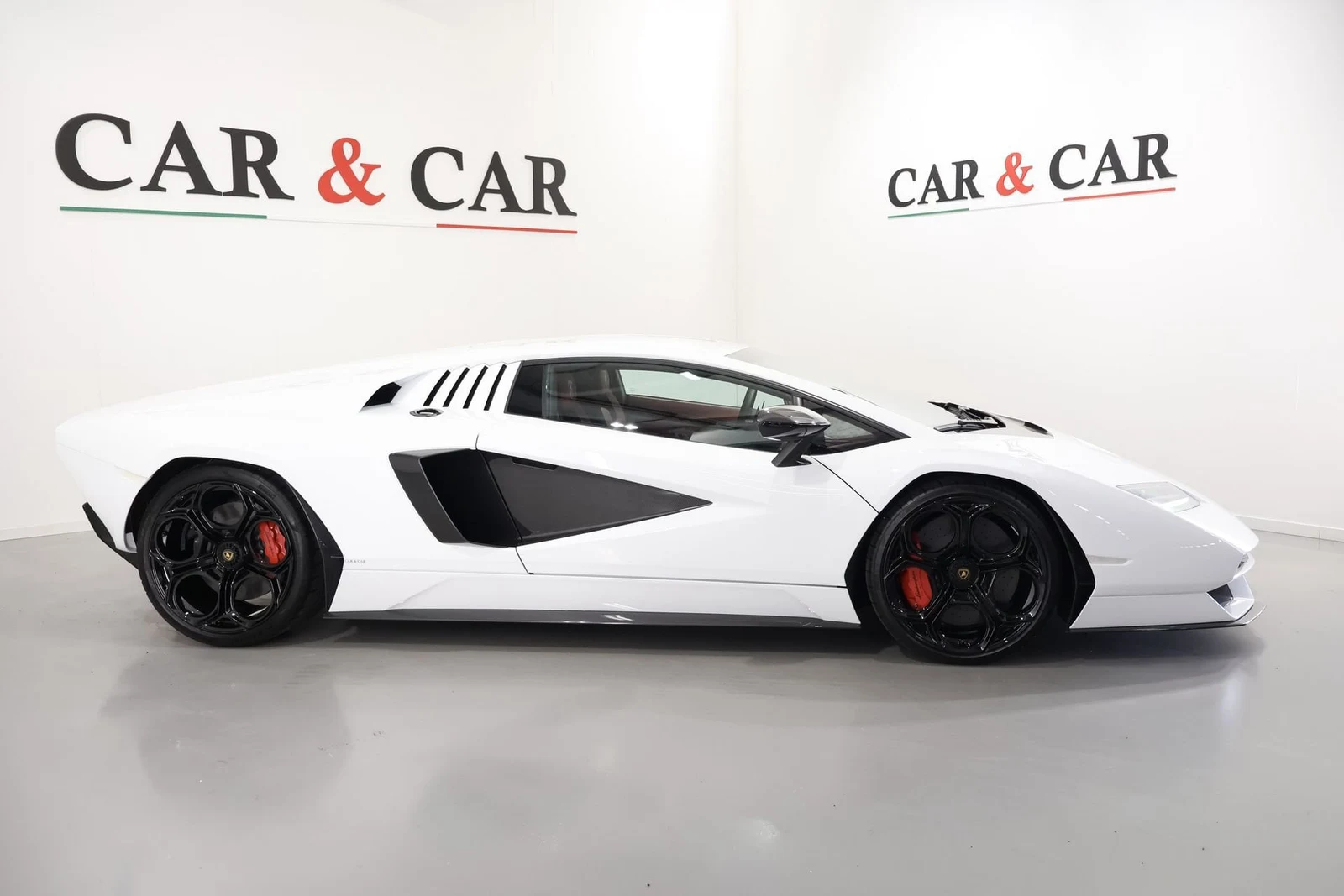 Lamborghini Countach LPI 800-4, 5/10