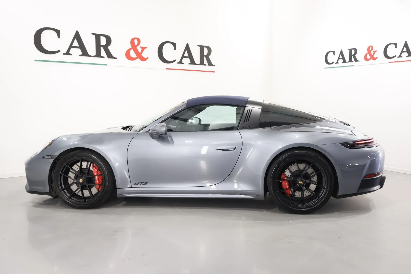 Porsche 911 Targa 4 GTS (992.2), 6/10