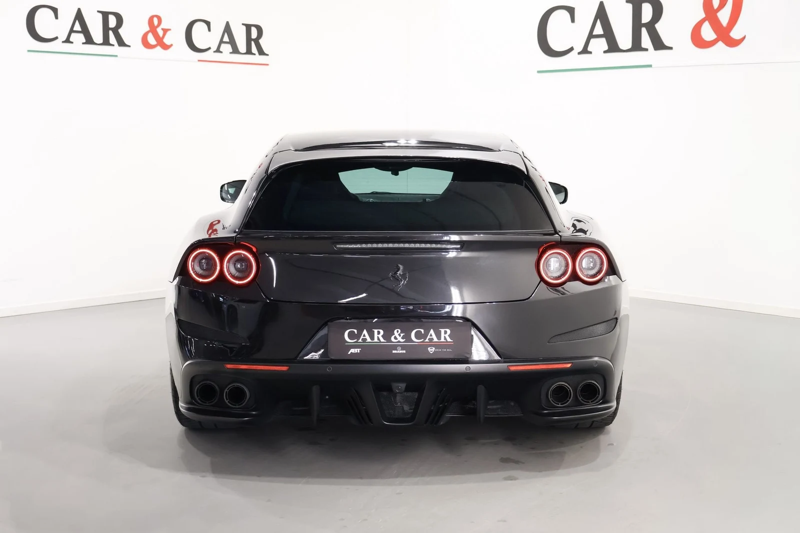 Ferrari GTC4Lusso, 4/10