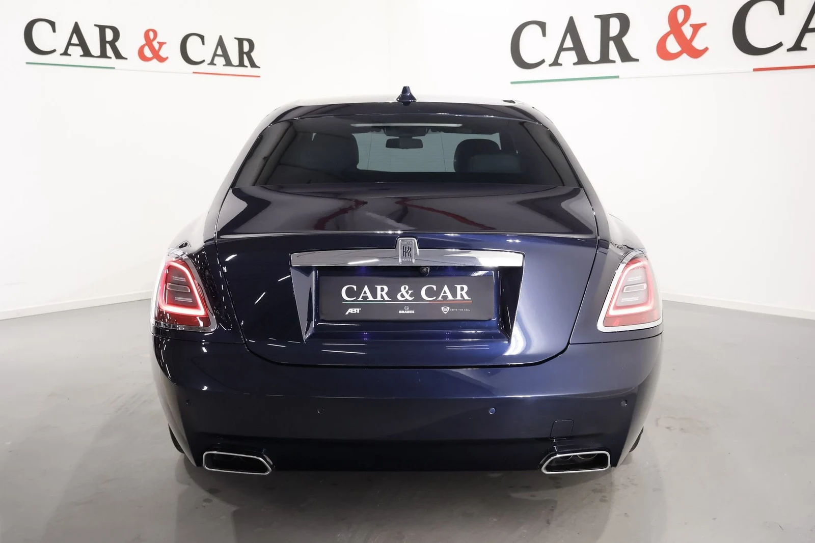 Rolls-Royce Ghost, 4/10