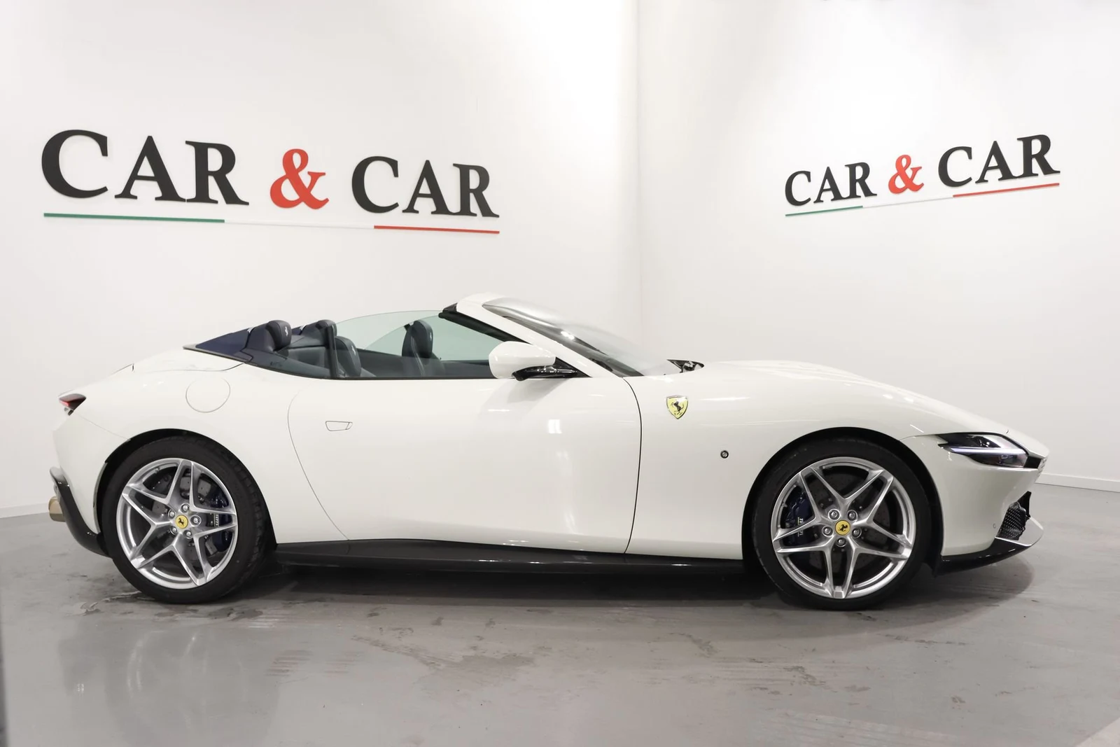 Ferrari Roma Spider, 4/10