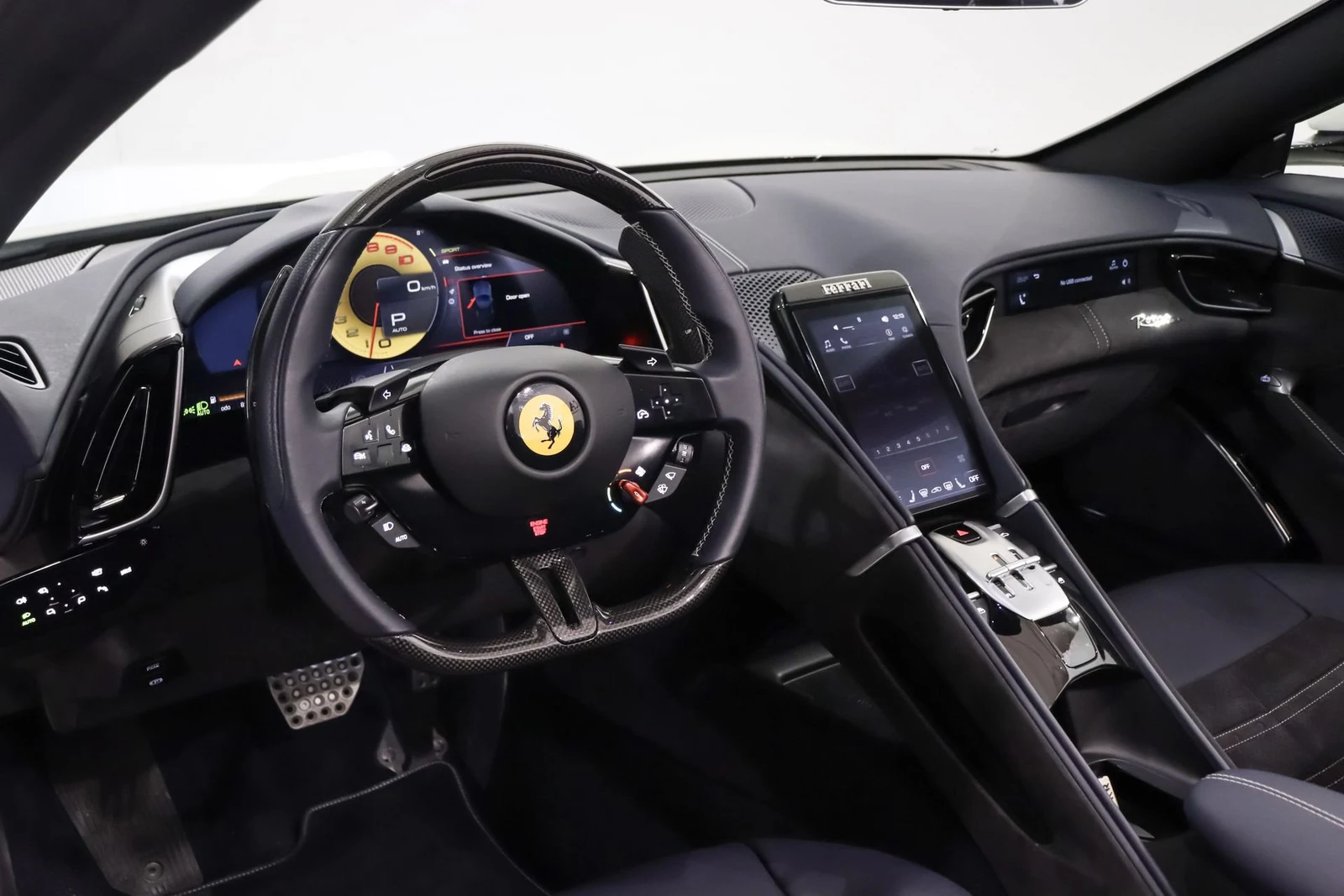Ferrari Roma Spider, 6/10